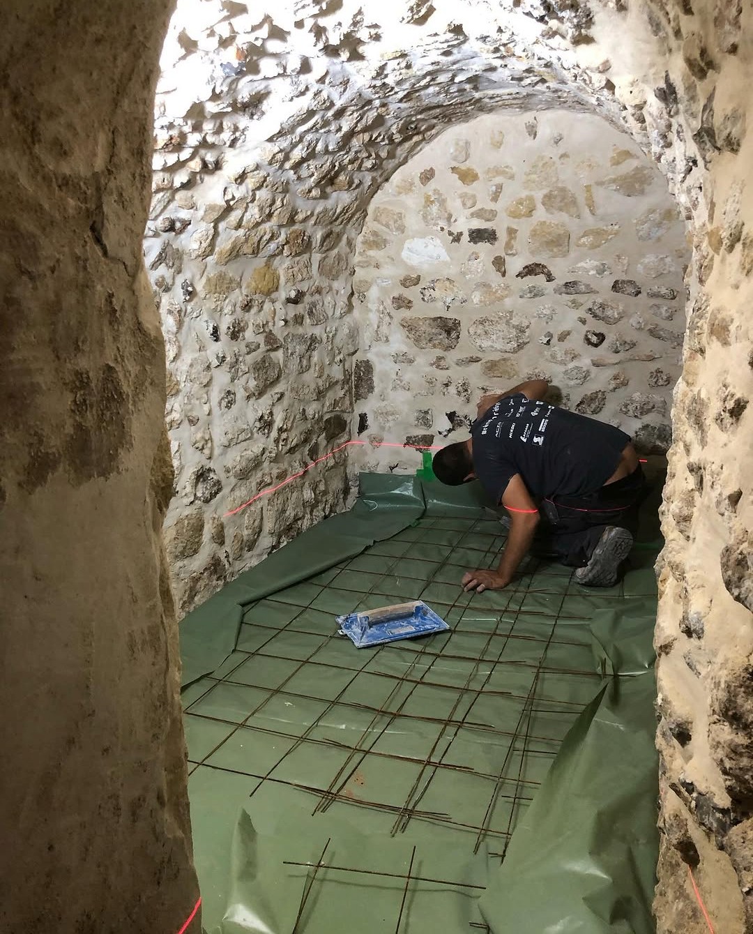 Rénovation cave , dalle et joint pierre